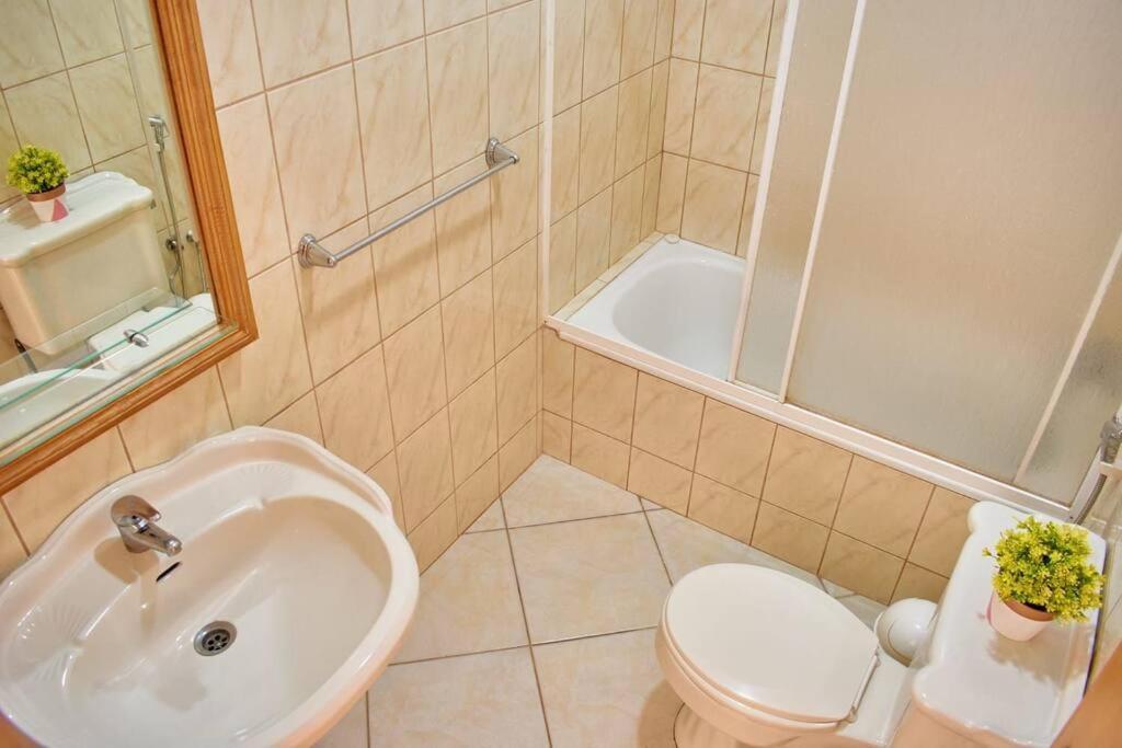 סנטה מריה Apartamento T3 Encantador Com Piscina Wifi E Perto De Praia מראה חיצוני תמונה