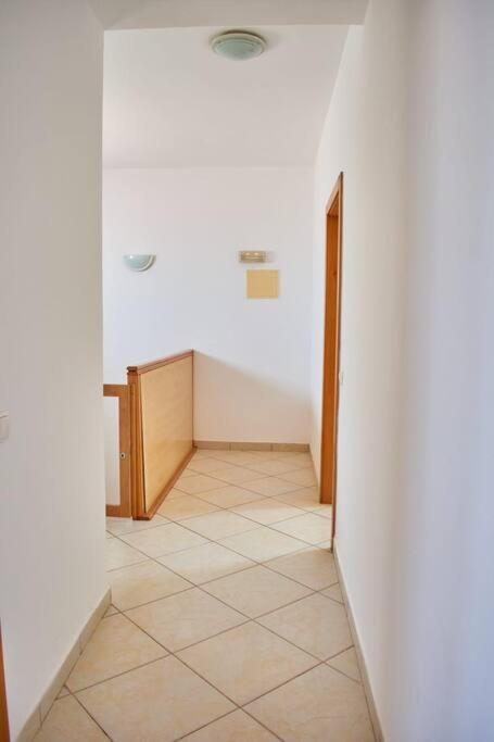 סנטה מריה Apartamento T3 Encantador Com Piscina Wifi E Perto De Praia מראה חיצוני תמונה